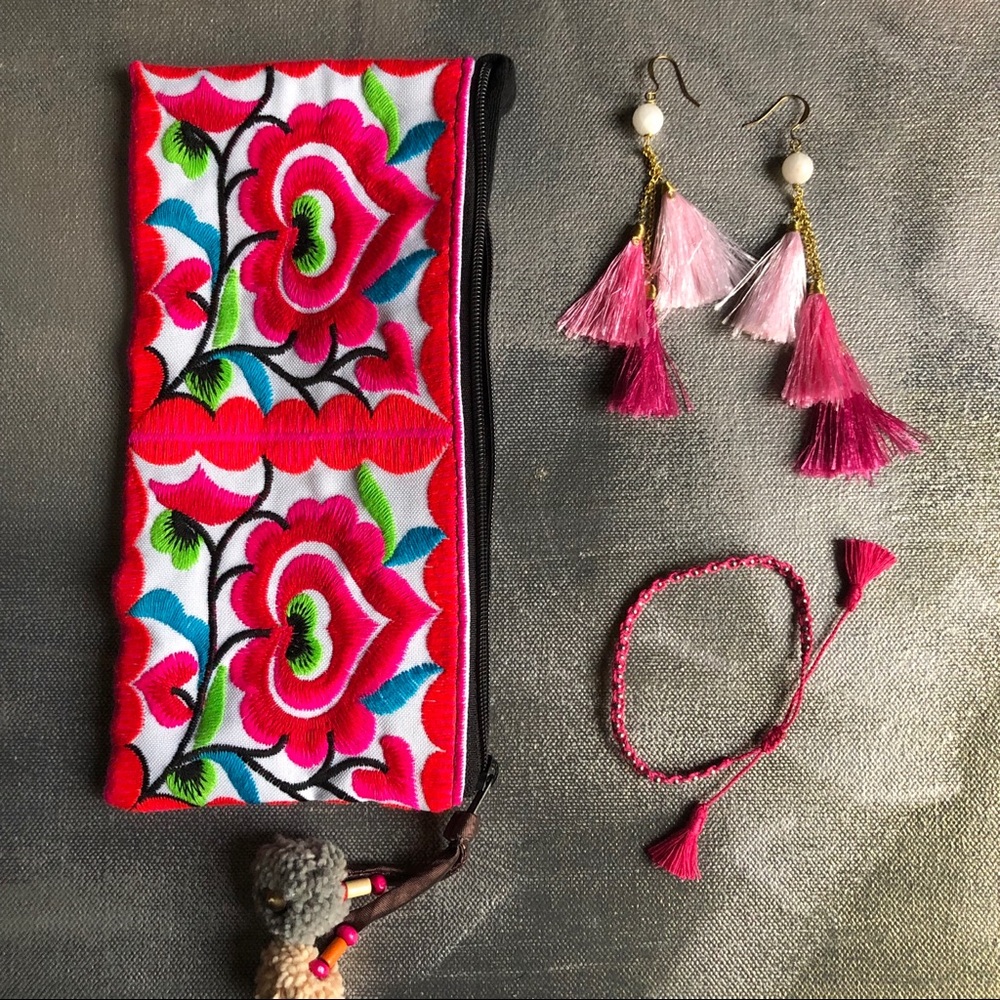 Pink Embroidered floral pouch Bundle Gift Set